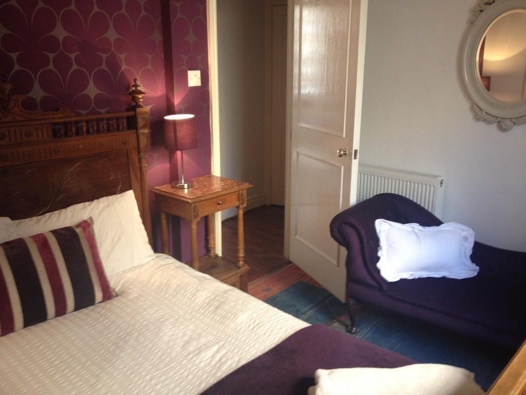 City Centre - Rivers Street, Quiet 2 Bed Ground Floor Georgian Garden Apartment Bath Phòng bức ảnh